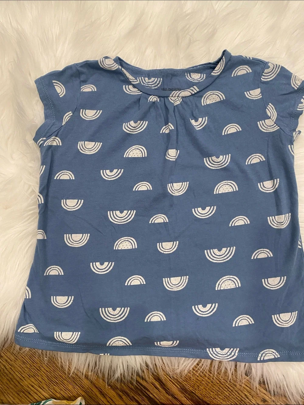 Lot 5, 5T Girls Short Sleeve Tees in Pink, Black, Yellow, Blue, leopard, cat